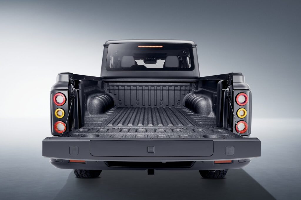 BAW 212 Pickup