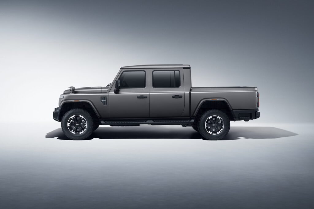 BAW 212 Pickup
